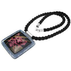 Wisior z kolekcji Sekrety Nocy Szare 55