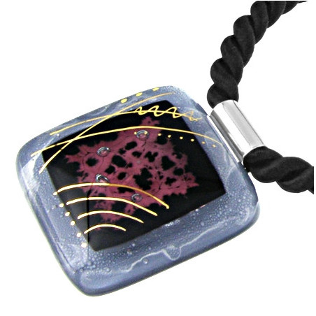 Wisior z kolekcji Sekrety Nocy Szare 35