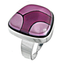 Pierścionek w oprawie trapez z Wrzosowej kolekcji