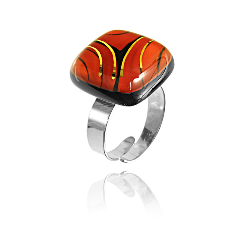 Pierścionek z Czerwonej kolekcji 20