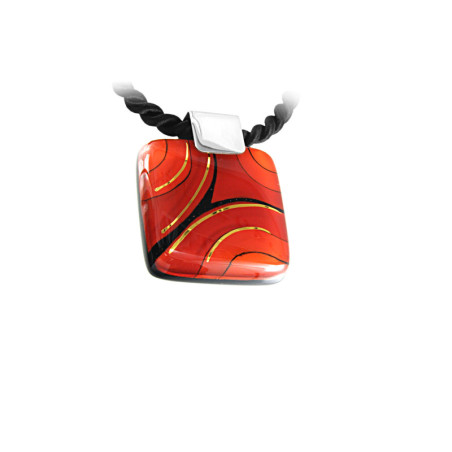 Zawieszka z Czerwonej kolekcji 35