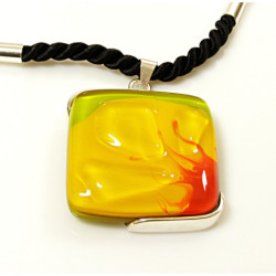 Wisior w oprawie z kolekcji Tulipany 35