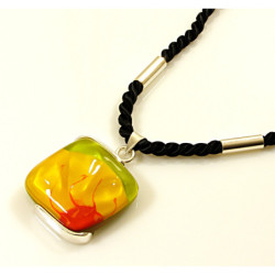 Wisior w oprawie z kolekcji Tulipany 25