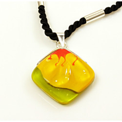 Wisior karo w oprawie z kolekcji Tulipany 25