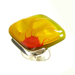 Pierścionek karo w oprawie z kolekcji Tulipany 30