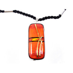 Wisior w oprawie z kolekcji Tramonto Rosso 50/20