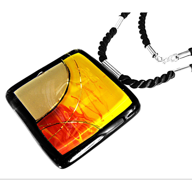 Wisior z kolekcji Słońce Kairu 55