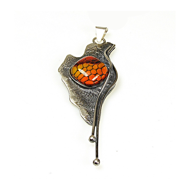 Wisiorek ze szkłem z kolekcji Kobra